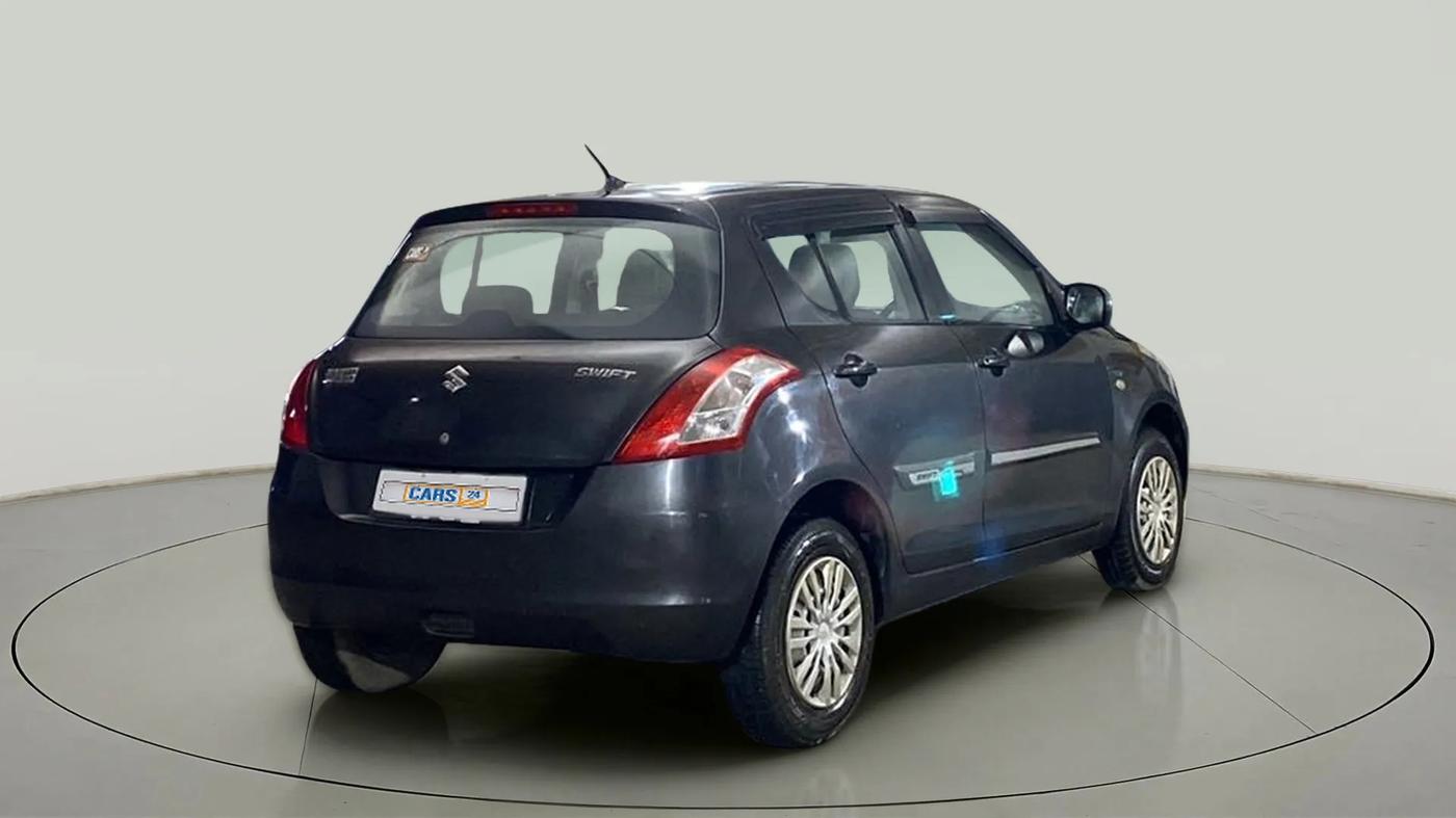 2017 Maruti Swift LXI (O), Petrol, Manual, 72,798 km, Right Back Diagonal