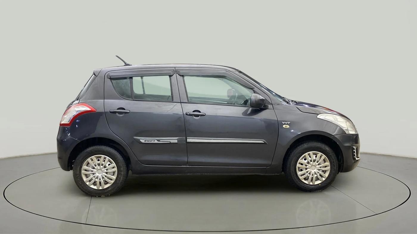 2017 Maruti Swift LXI (O), Petrol, Manual, 72,798 km, Right Side View