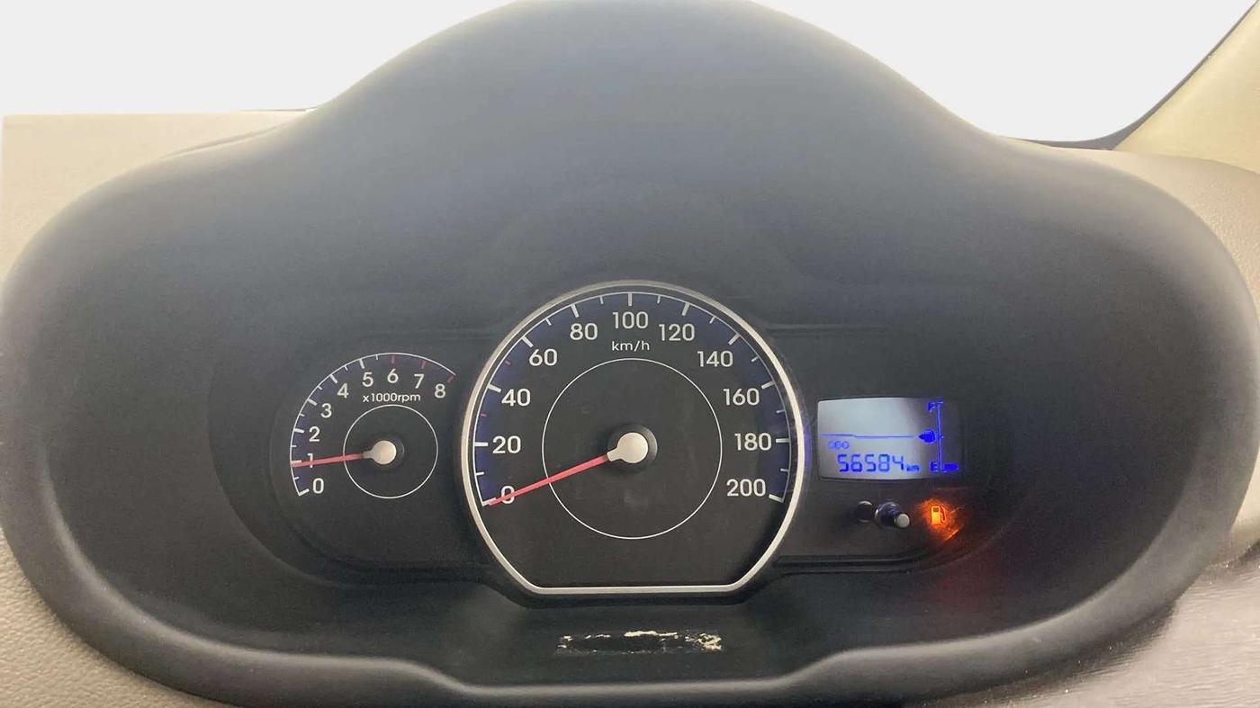 2013 Hyundai i10 MAGNA 1.1, Petrol, Manual, 56,647 km, Odometer Image