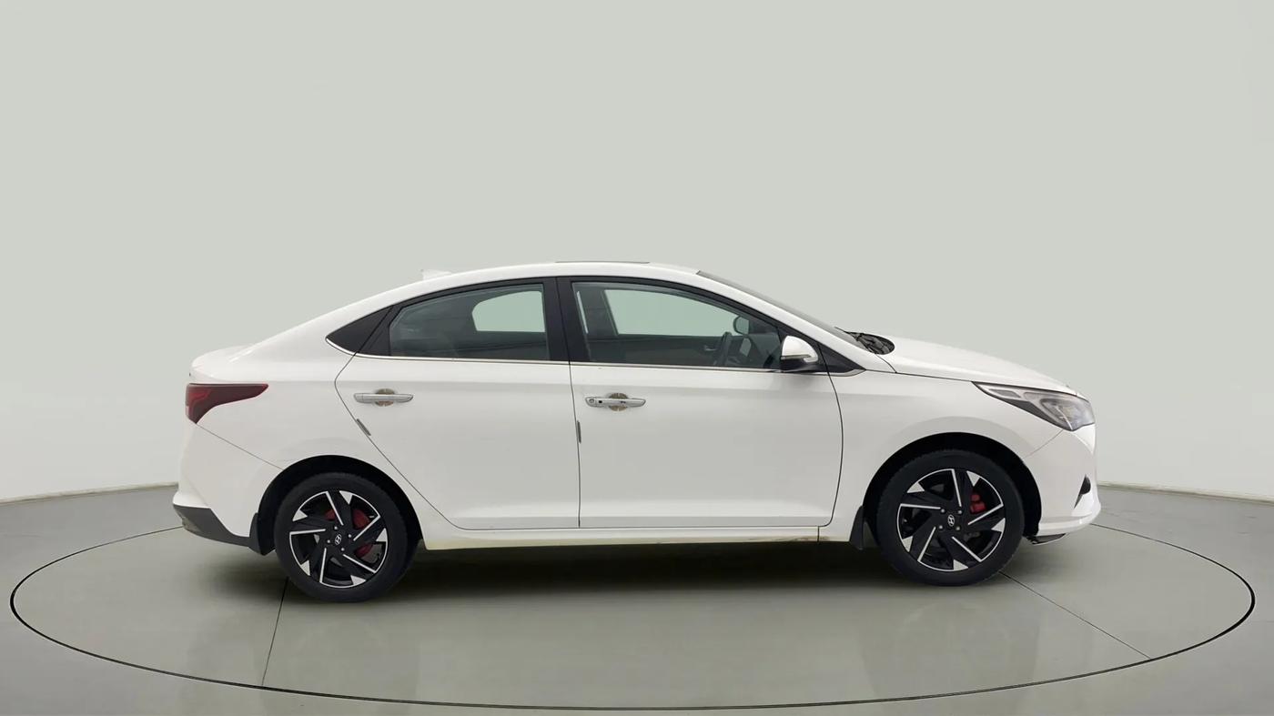 2020 Hyundai Verna SX (O) 1.5 CRDI, Diesel, Manual, 43,430 km, Right Side View