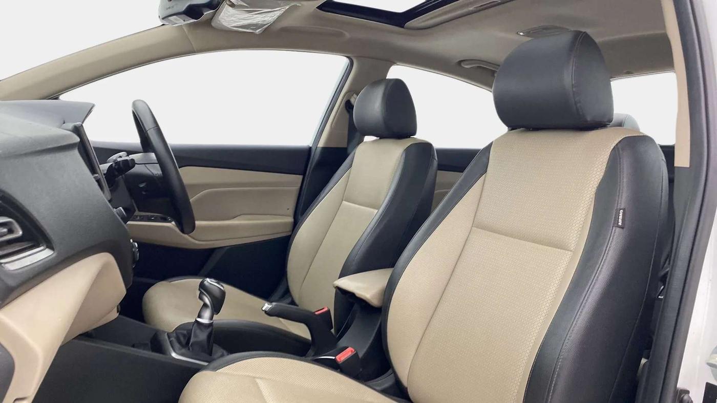 2020 Hyundai Verna SX (O) 1.5 CRDI, Diesel, Manual, 43,430 km, Right Side Front Door Cabin