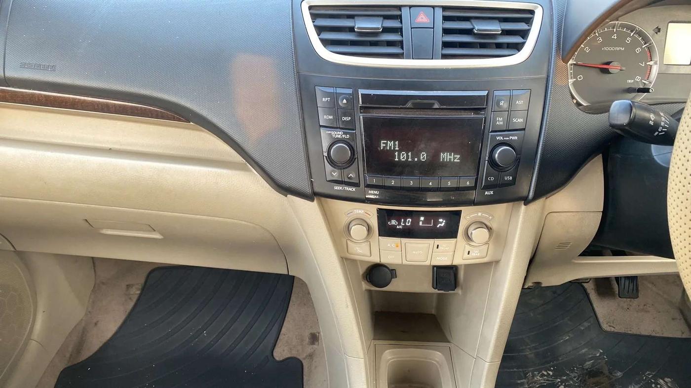 2014 Maruti Swift Dzire ZXI, Petrol, Manual, 74,594 km, Air Conditioner