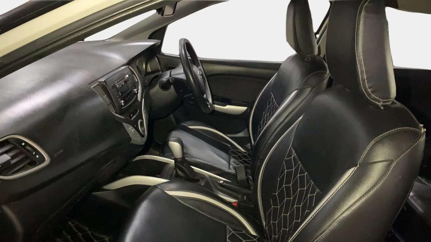 2018 Maruti Baleno DELTA CVT PETROL 1.2, Petrol, Automatic, 69,538 km, Right Side Front Door Cabin