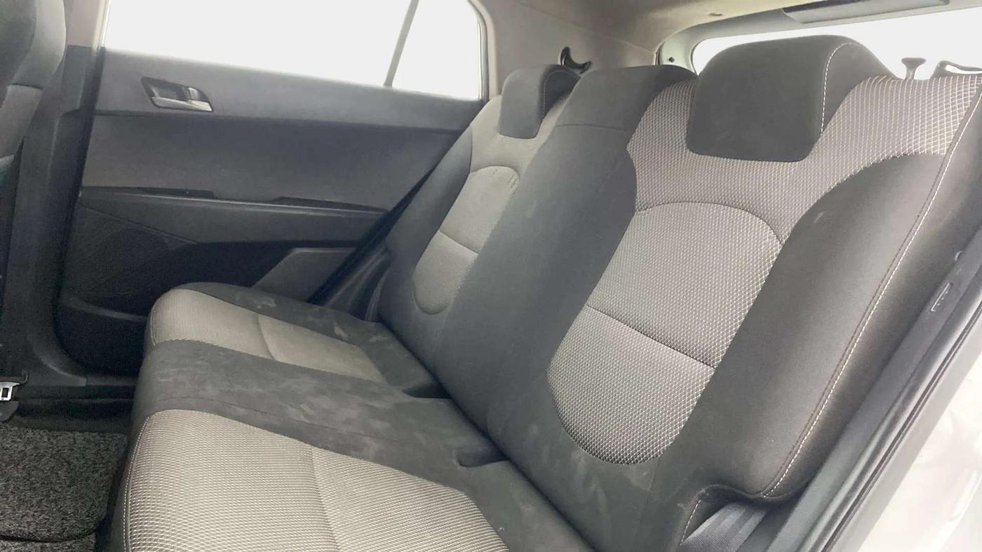 2017 Hyundai Creta E PLUS 1.6 PETROL, Petrol, Manual, 67,942 km, Right Side Rear Door Cabin