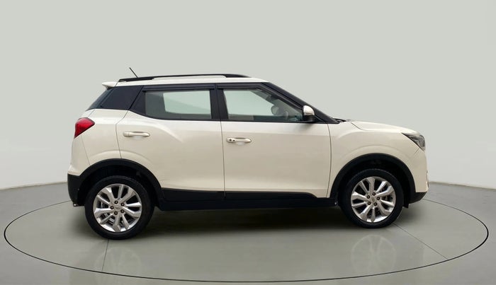 2020 Mahindra XUV300 W8 1.2 PETROL, Petrol, Manual, 49,488 km, Right Side View