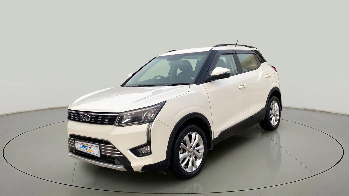 2020 Mahindra XUV300 W8 1.2 PETROL, Petrol, Manual, 49,488 km, Left Front Diagonal
