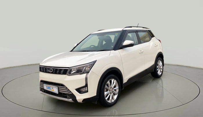 2020 Mahindra XUV300 W8 1.2 PETROL, Petrol, Manual, 49,488 km, Left Front Diagonal