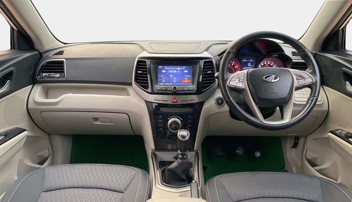 2020 Mahindra XUV300 W8 1.2 PETROL, Petrol, Manual, 49,488 km, Dashboard