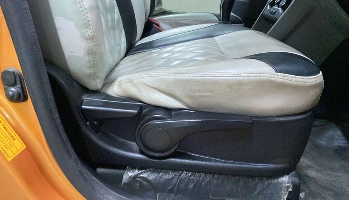 2016 Tata Tiago XZ PETROL, Petrol, Manual, 50,778 km, Driver Side Adjustment Panel