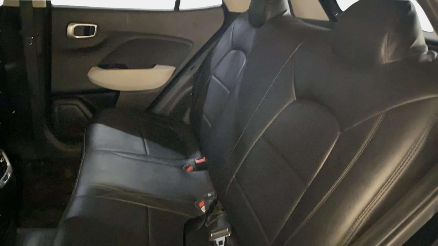 2022 Hyundai VENUE S(O) 1.2, Petrol, Manual, 10,119 km, Right Side Rear Door Cabin