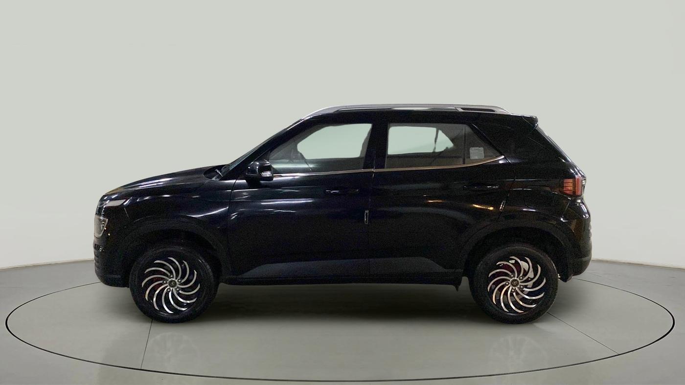 2022 Hyundai VENUE S(O) 1.2, Petrol, Manual, 10,119 km, Left Side
