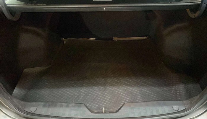 2019 Maruti Ciaz ZETA 1.5 SHVS MT PETROL, Petrol, Manual, 28,325 km, Boot Inside