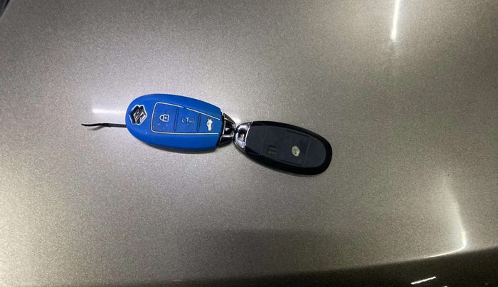 2019 Maruti Ciaz ZETA 1.5 SHVS MT PETROL, Petrol, Manual, 28,325 km, Key Close Up