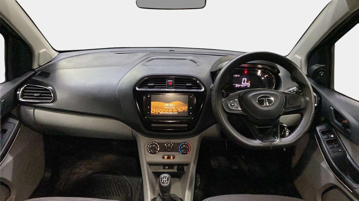 2024 Tata Tiago XT RHYTHM PETROL, Petrol, Manual, 1,183 km, Dashboard