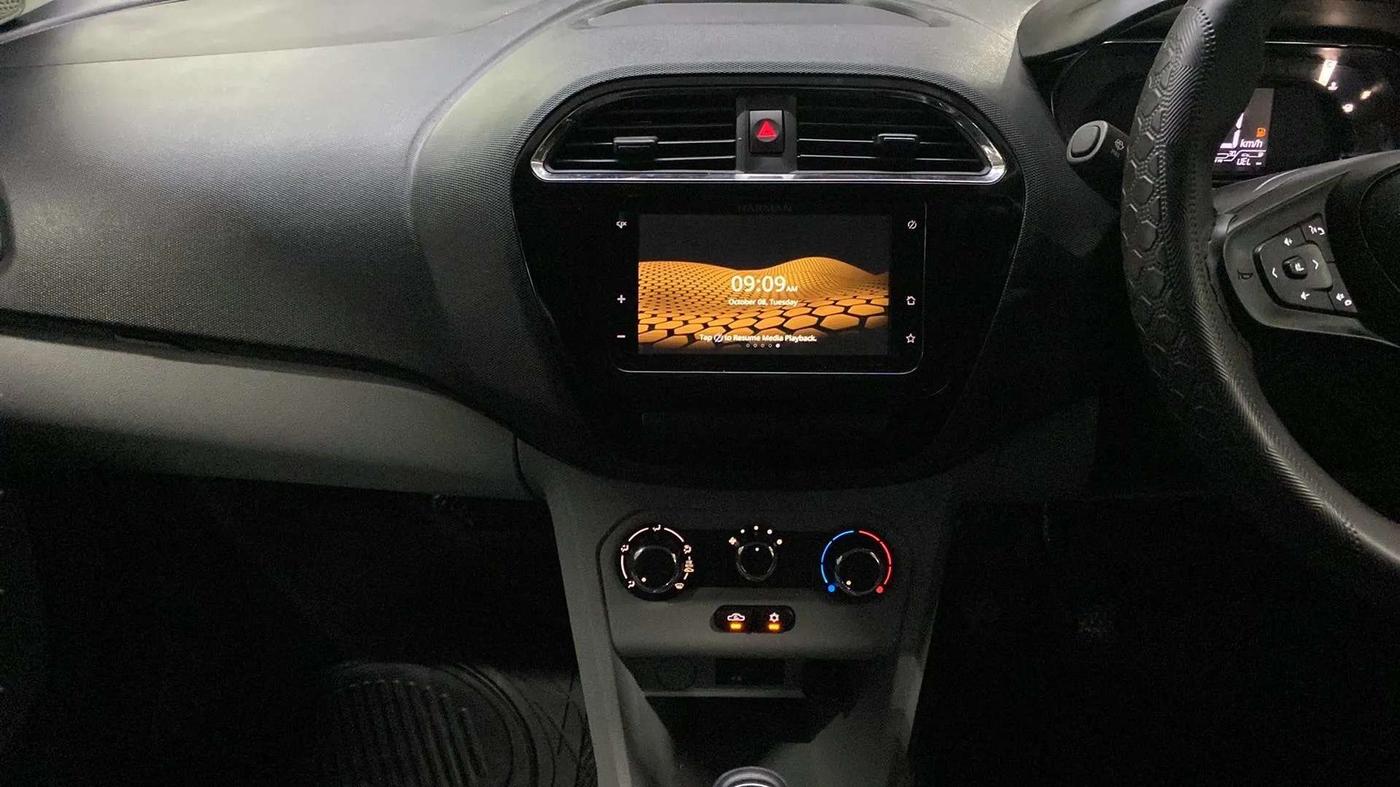 2024 Tata Tiago XT RHYTHM PETROL, Petrol, Manual, 1,183 km, Air Conditioner