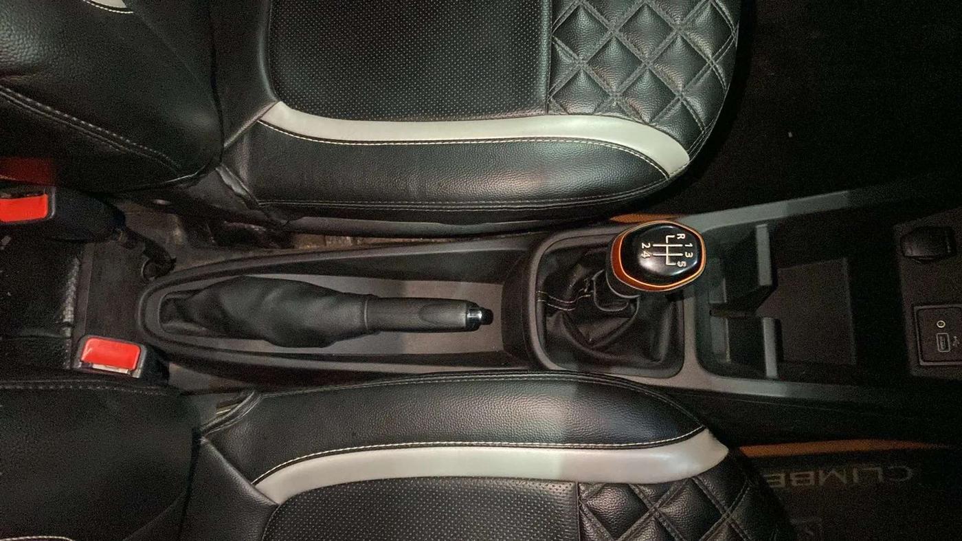 2020 Renault Kwid CLIMBER 1.0 (O), Petrol, Manual, 17,177 km, Gear Lever