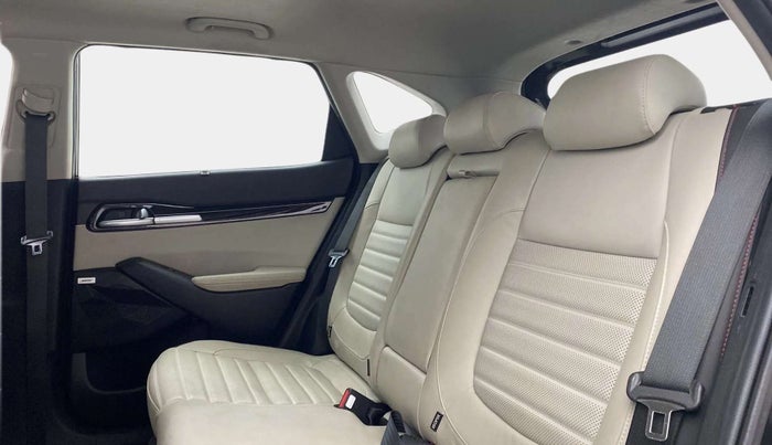 2019 KIA SELTOS GTX PLUS DCT 1.4 PETROL, Petrol, Automatic, 53,784 km, Right Side Rear Door Cabin