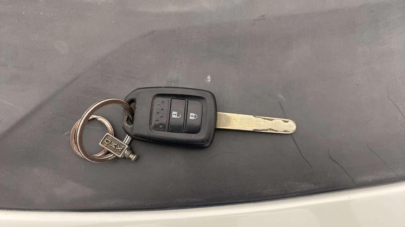 2016 Honda Jazz 1.2L I-VTEC VX, Petrol, Manual, 84,844 km, Key Close Up