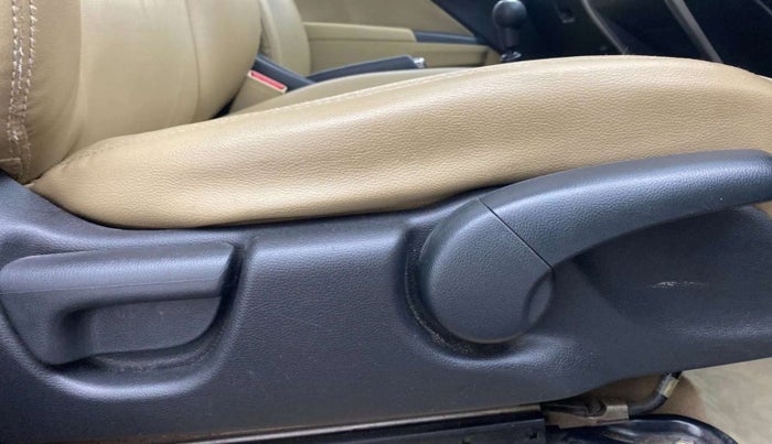 2016 Honda City 1.5L I-VTEC SV, Petrol, Manual, 64,521 km, Driver Side Adjustment Panel