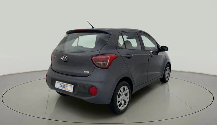 2017 Hyundai Grand i10 MAGNA 1.2 KAPPA VTVT, Petrol, Manual, 74,255 km, Right Back Diagonal