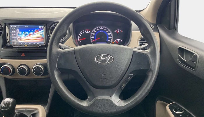 2017 Hyundai Grand i10 MAGNA 1.2 KAPPA VTVT, Petrol, Manual, 74,255 km, Steering Wheel Close Up