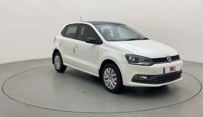 2017 Volkswagen Polo COMFORTLINE 1.2L, Petrol, Manual, 53,810 km, Right Front Diagonal