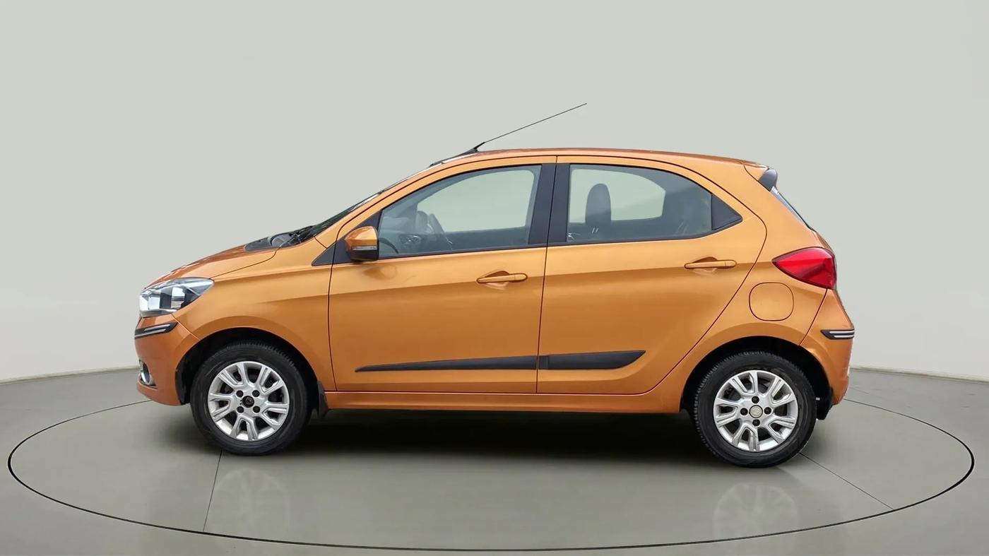 2016 Tata Tiago XZ PETROL, Petrol, Manual, 54,765 km, Left Side