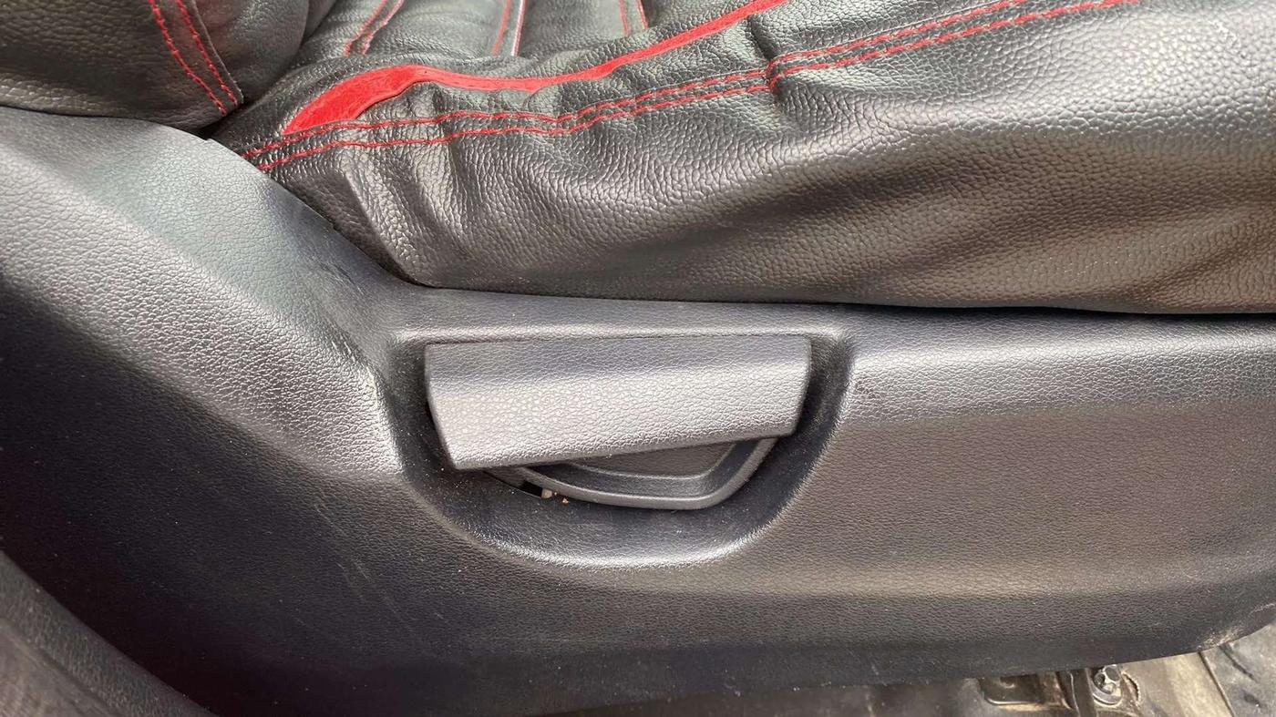 2018 Hyundai NEW SANTRO SPORTZ AMT, Petrol, Automatic, 63,303 km, Driver Side Adjustment Panel