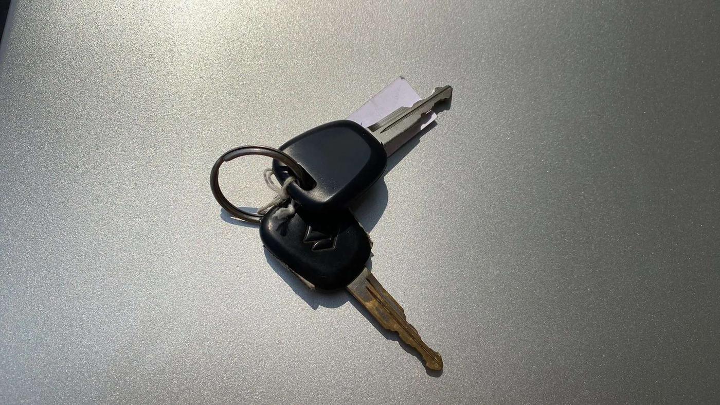 2017 Maruti Alto K10 VXI, Petrol, Manual, 95,596 km, Key Close Up