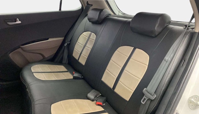 2014 Hyundai Grand i10 ASTA AT 1.2 KAPPA VTVT, Petrol, Automatic, 49,616 km, Right Side Rear Door Cabin
