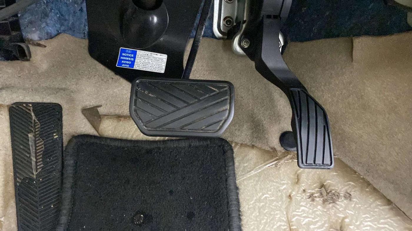 2019 Maruti Ciaz DELTA AT 1.5 SHVS PETROL, Petrol, Automatic, 55,479 km, Pedals
