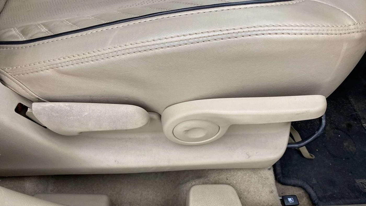 2019 Maruti Ciaz DELTA AT 1.5 SHVS PETROL, Petrol, Automatic, 55,479 km, Driver Side Adjustment Panel