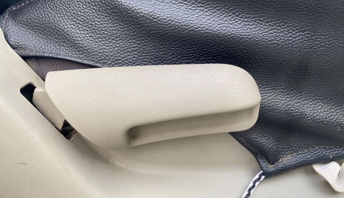 2014 Maruti Celerio ZXI, Petrol, Manual, 58,580 km, Driver Side Adjustment Panel