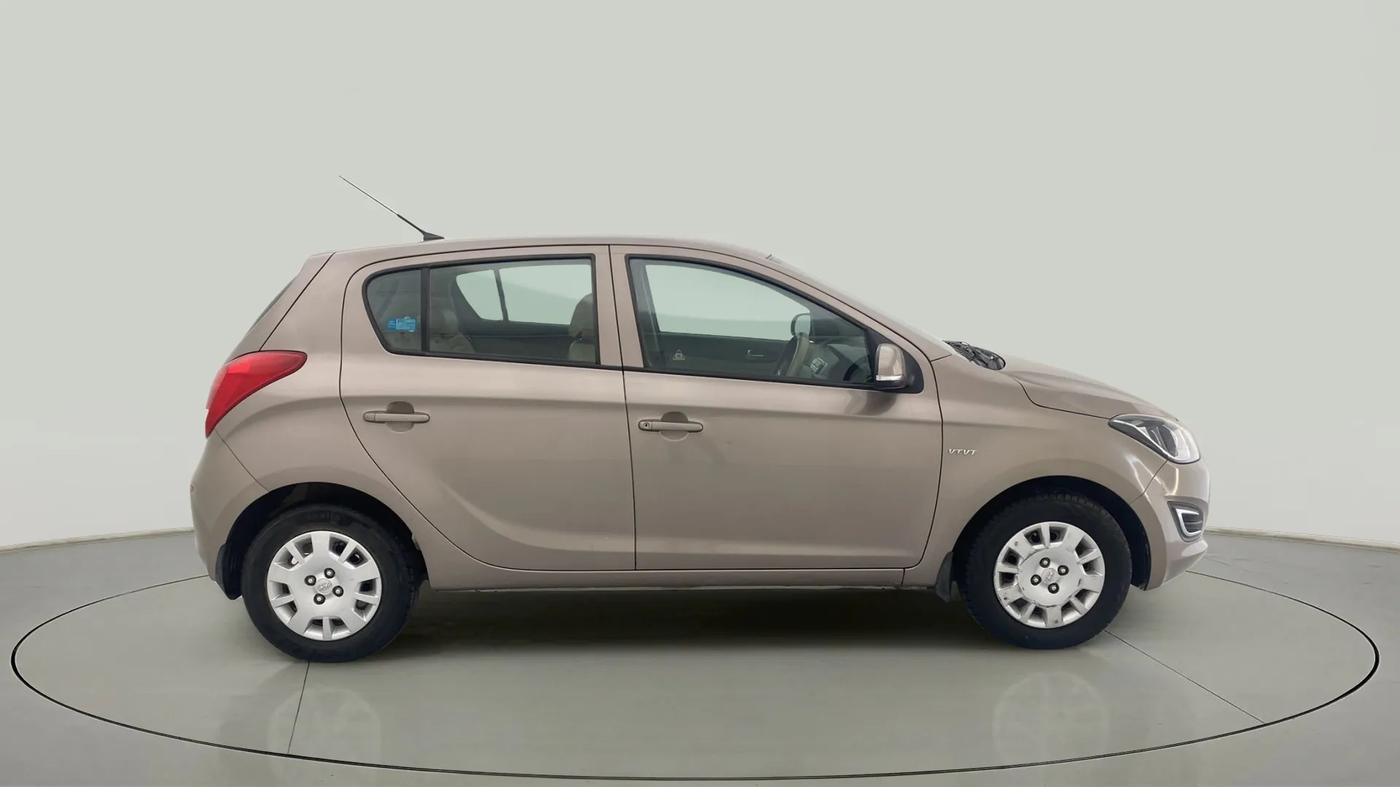 2013 Hyundai i20 MAGNA (O) 1.2, Petrol, Manual, 61,184 km, Right Side View