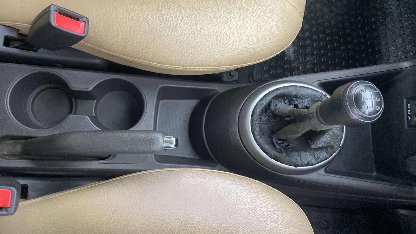 2013 Hyundai i20 MAGNA (O) 1.2, Petrol, Manual, 61,184 km, Gear Lever