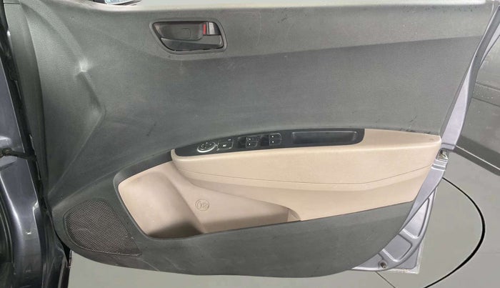 2016 Hyundai Grand i10 MAGNA 1.2 KAPPA VTVT, CNG, Manual, 94,763 km, Driver Side Door Panels Control