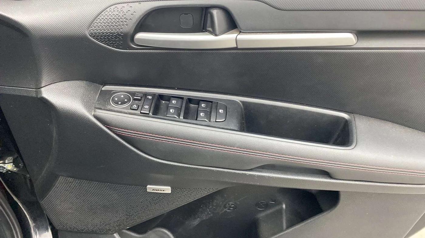2022 KIA SONET GTX PLUS 1.0 DCT, Petrol, Automatic, 31,548 km, Driver Side Door Panels Control