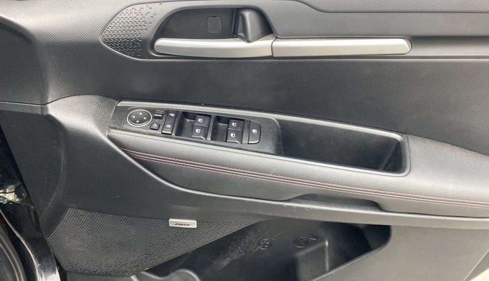 2022 KIA SONET GTX PLUS 1.0 DCT, Petrol, Automatic, 31,548 km, Driver Side Door Panels Control