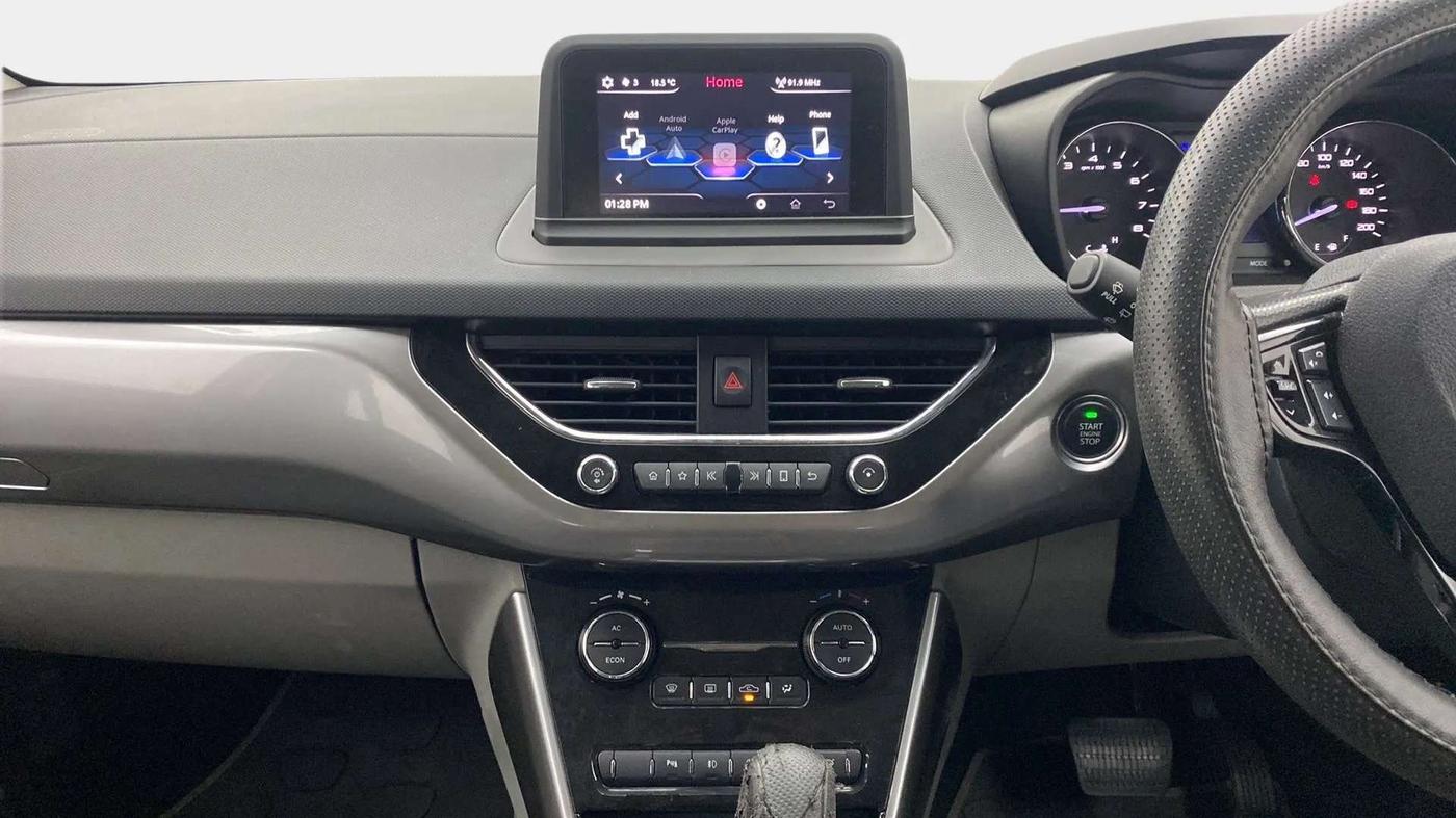 2018 Tata NEXON XZA PLUS DIESEL, Diesel, Automatic, 27,881 km, Air Conditioner