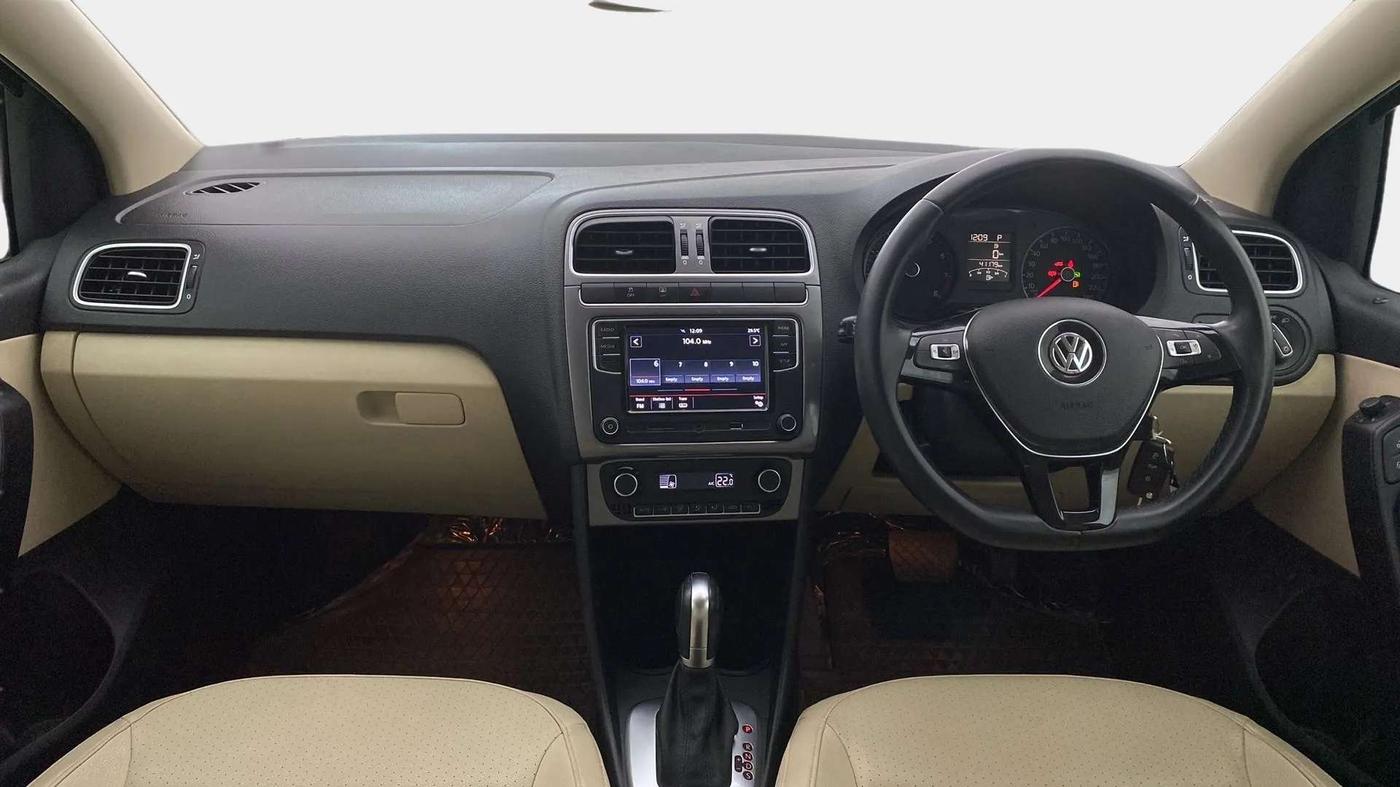 2021 Volkswagen Vento HIGHLINE PLUS 1.0L TSI AT, Petrol, Automatic, 41,214 km, Dashboard