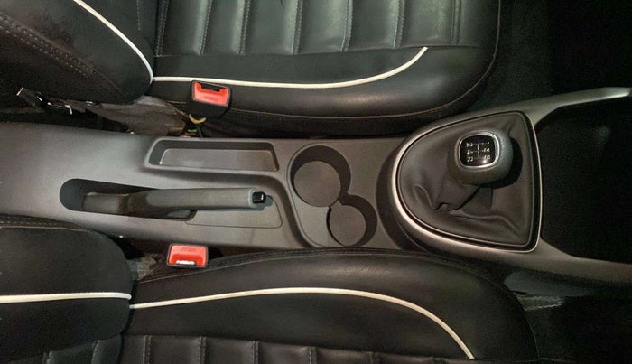 2022 Hyundai GRAND I10 NIOS SPORTZ 1.2 KAPPA VTVT CNG, CNG, Manual, 9,967 km, Gear Lever