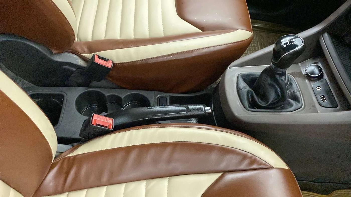 2019 Ford FREESTYLE TITANIUM 1.2 PETROL, Petrol, Manual, 57,128 km, Gear Lever