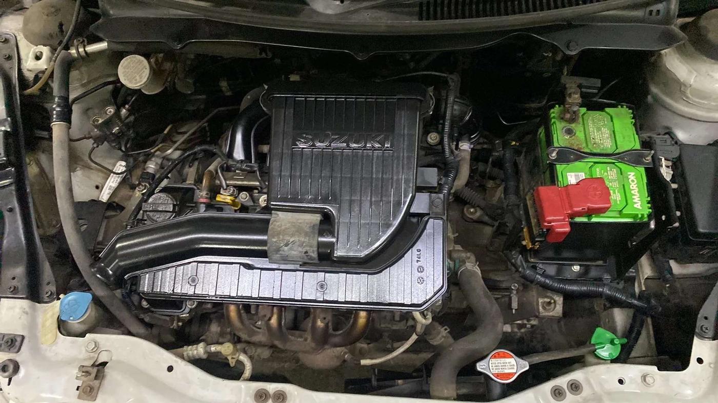 2017 Maruti Swift VXI, Petrol, Manual, 24,759 km, Open Bonet