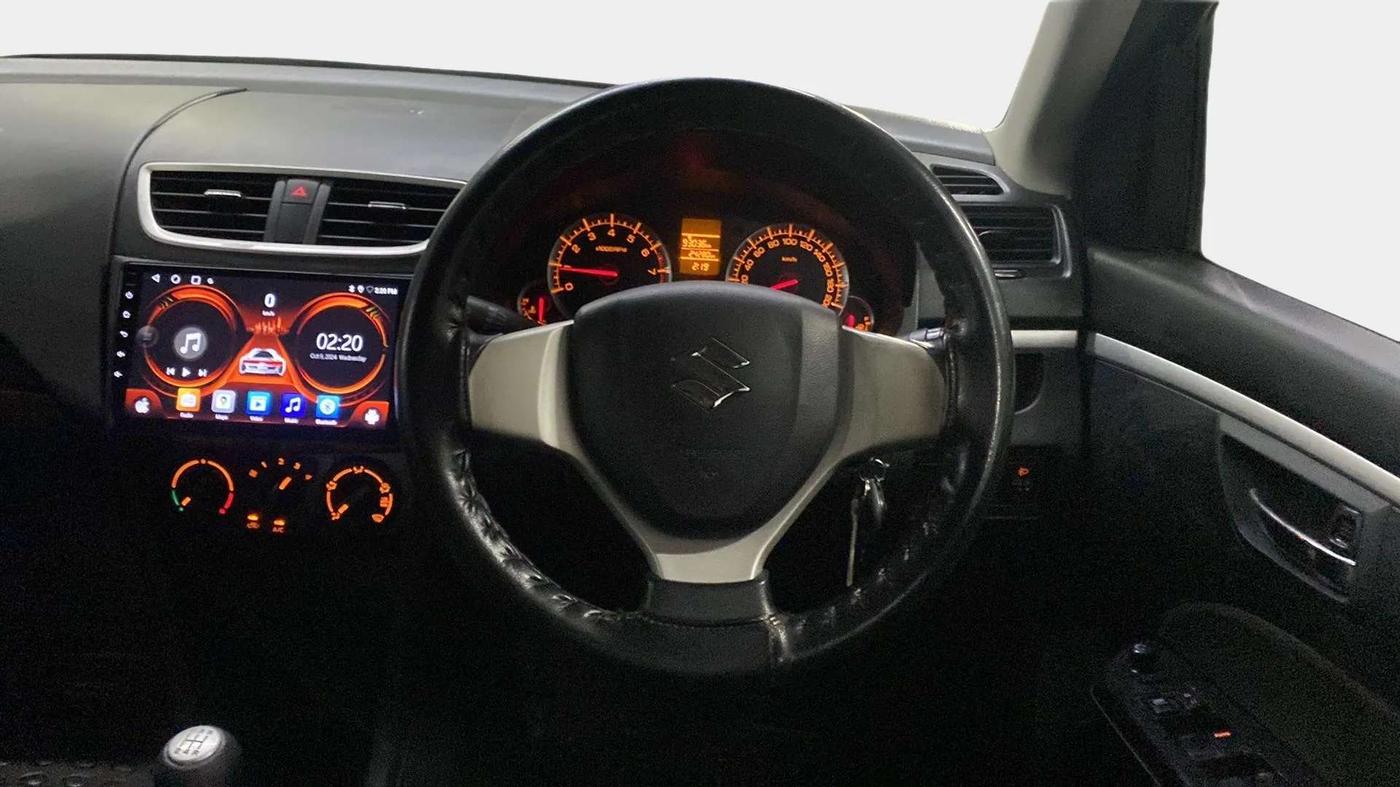 2017 Maruti Swift VXI, Petrol, Manual, 24,759 km, Steering Wheel Close Up