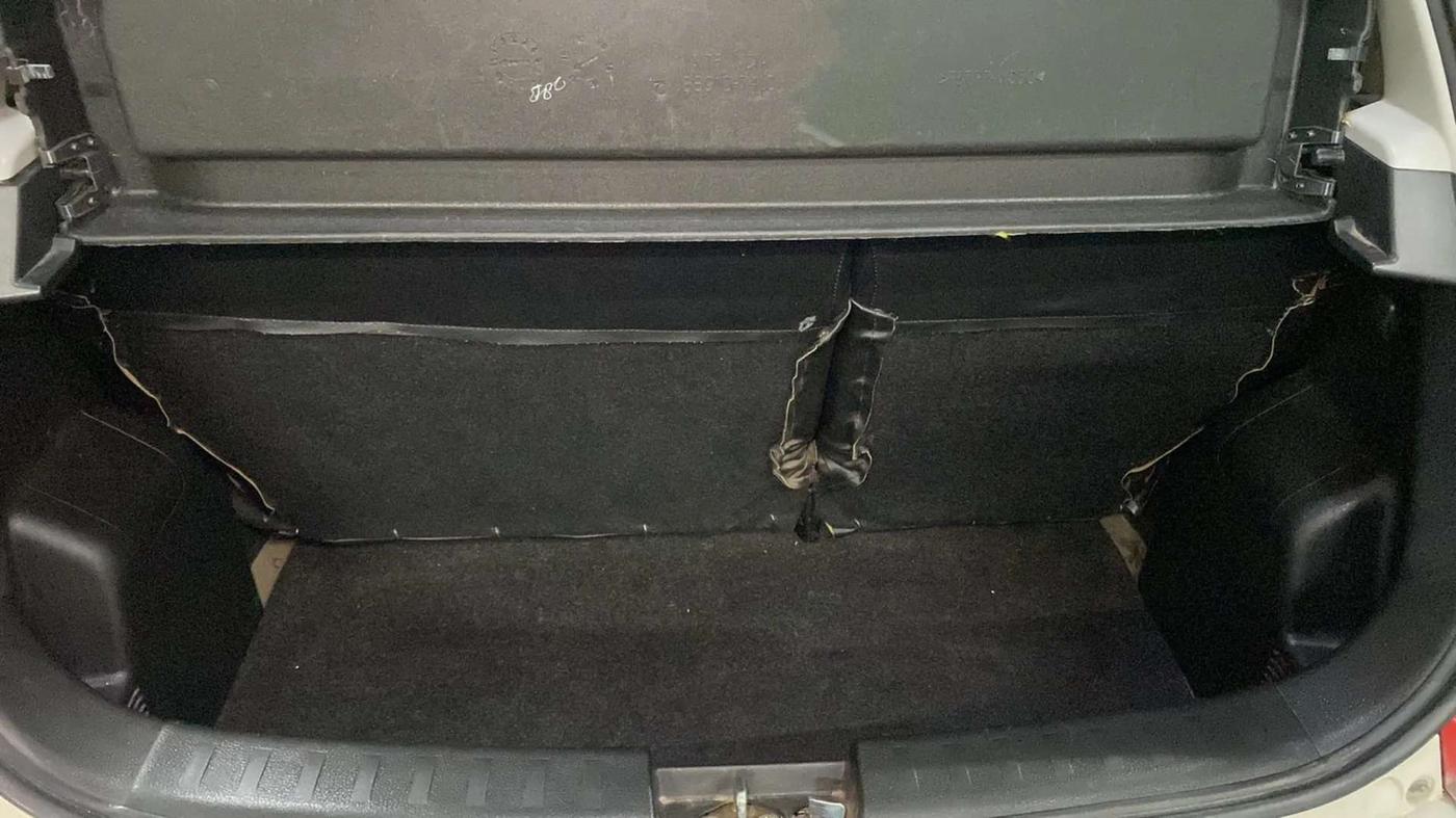 2017 Maruti Swift VXI, Petrol, Manual, 24,759 km, Boot Inside