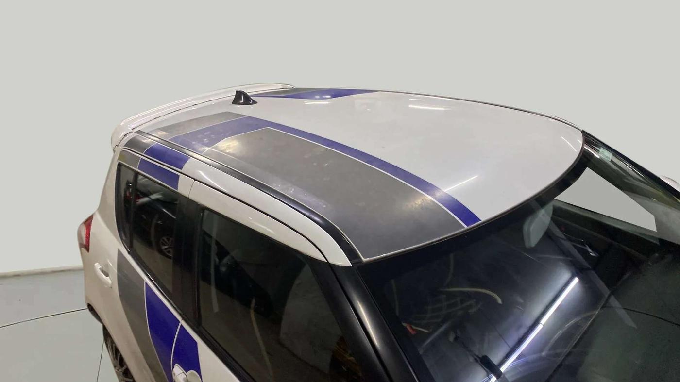 2017 Maruti Swift VXI, Petrol, Manual, 24,759 km, Roof