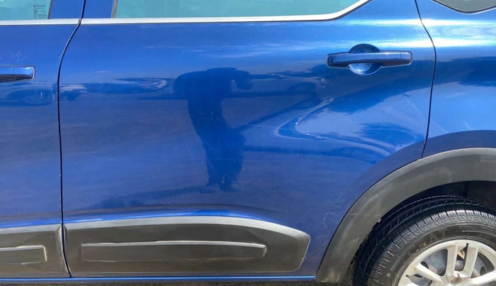 2019 Renault TRIBER RXL MT, Petrol, Manual, 31,566 km, Rear left door - Slightly dented