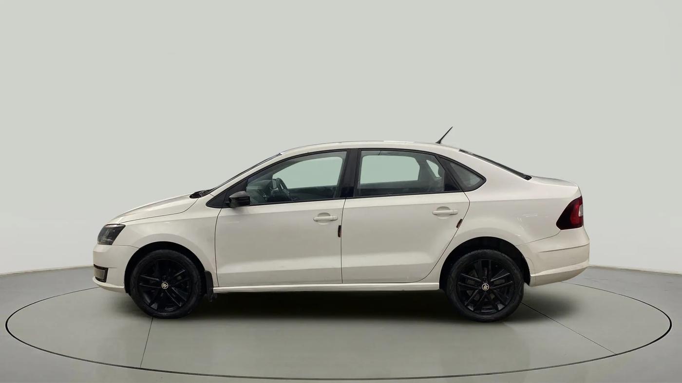 2021 Skoda Rapid AMBITION AT TSI, Petrol, Automatic, 66,077 km, Left Side