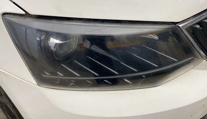 2021 Skoda Rapid AMBITION AT TSI, Petrol, Automatic, 66,077 km, Right headlight - Minor scratches