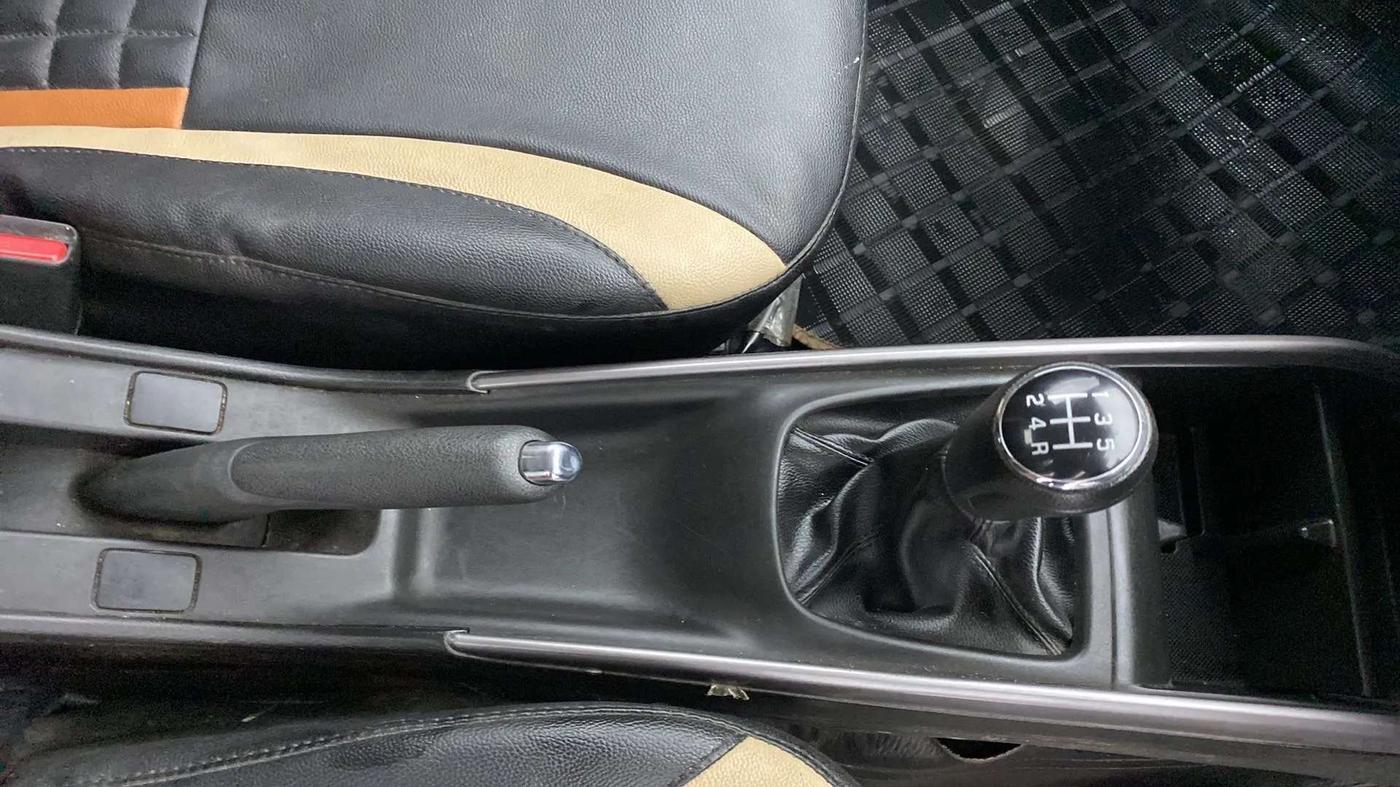 2021 Maruti Baleno DELTA PETROL 1.2, Petrol, Manual, 23,948 km, Gear Lever